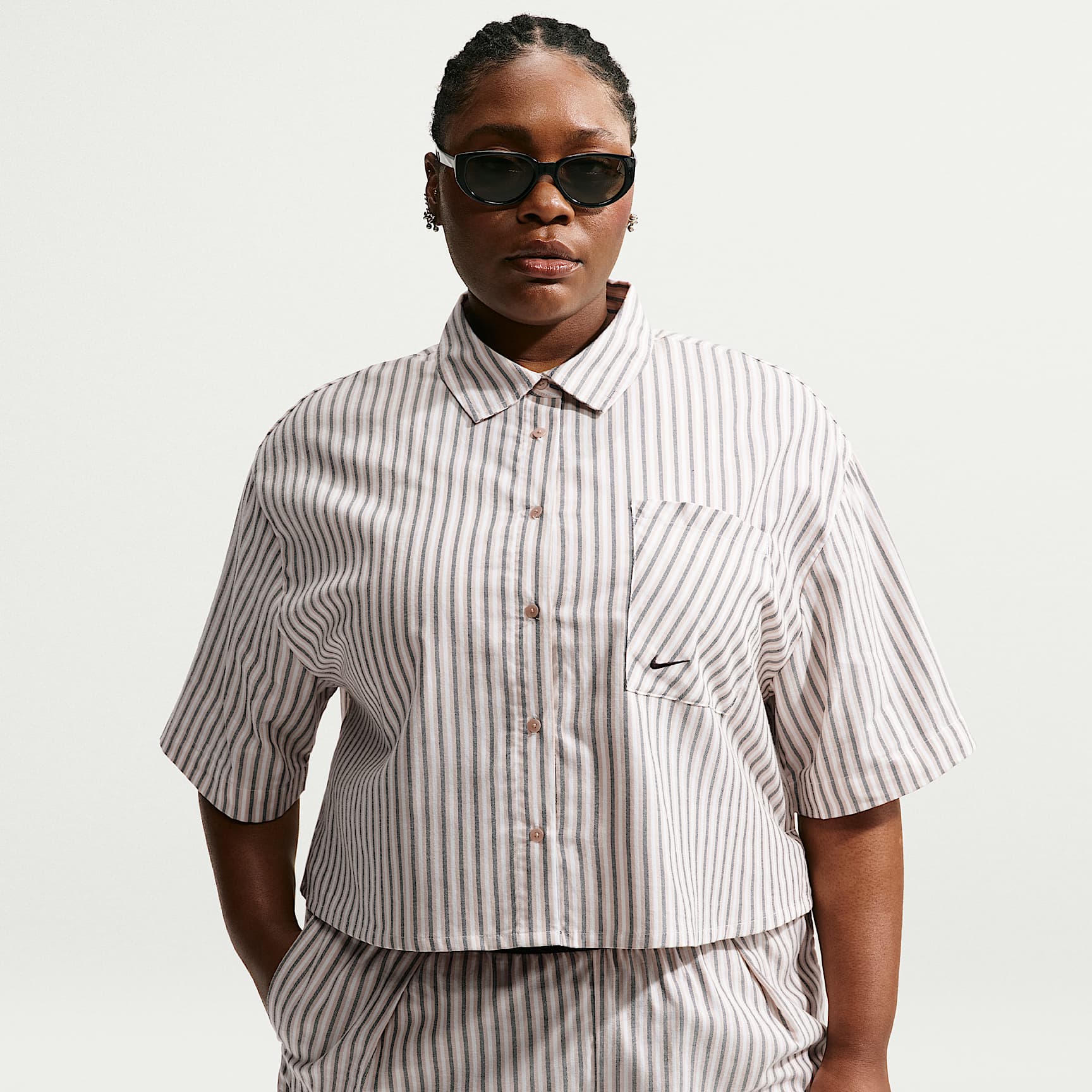 Nike Sportswear Chill Poplin Women's Oversized Striped Top (Plus